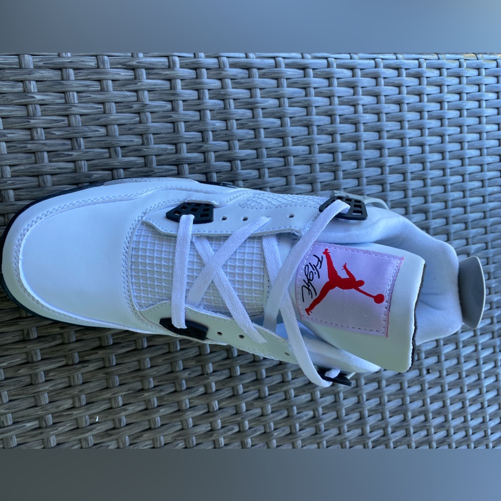 Jordan 4 Cement